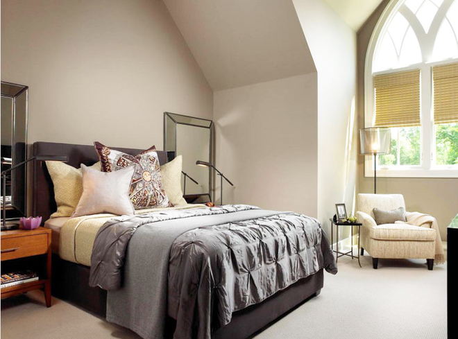 带泳池及炫目酒窖的时尚公寓